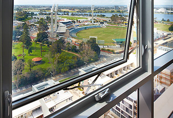 ProTilt® High Performance Awning/Casement Window